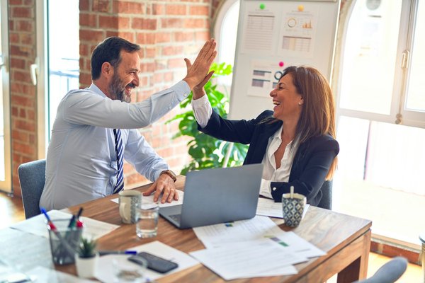 Quel est l'impact des politiques de logement abordable sur les investisseurs immobiliers privés ?